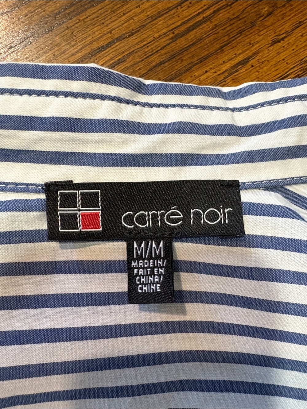 Carré Noir NWT Women's Blue & White Striped Blouse